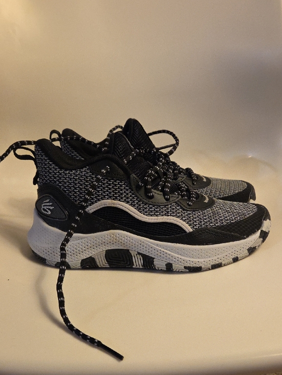 Under Armour Other - Kids Under Armour Kids Black & Gray High-Top Sneakers